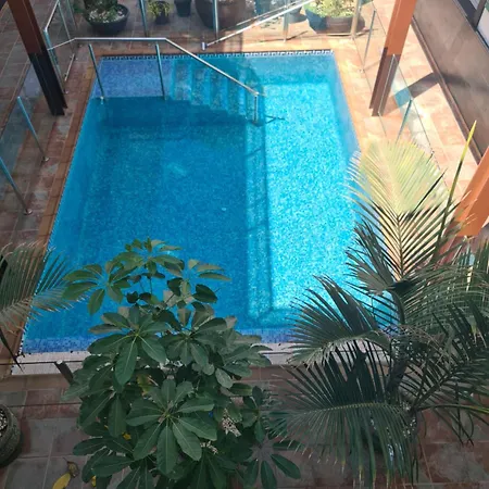 Casa Paula アパート アリナガ